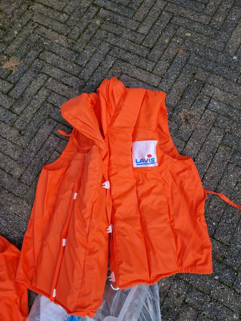 2 kinder zwemvesten - zgan, Ophalen, Zo goed als nieuw, Kind, Reddingsvest of Zwemvest