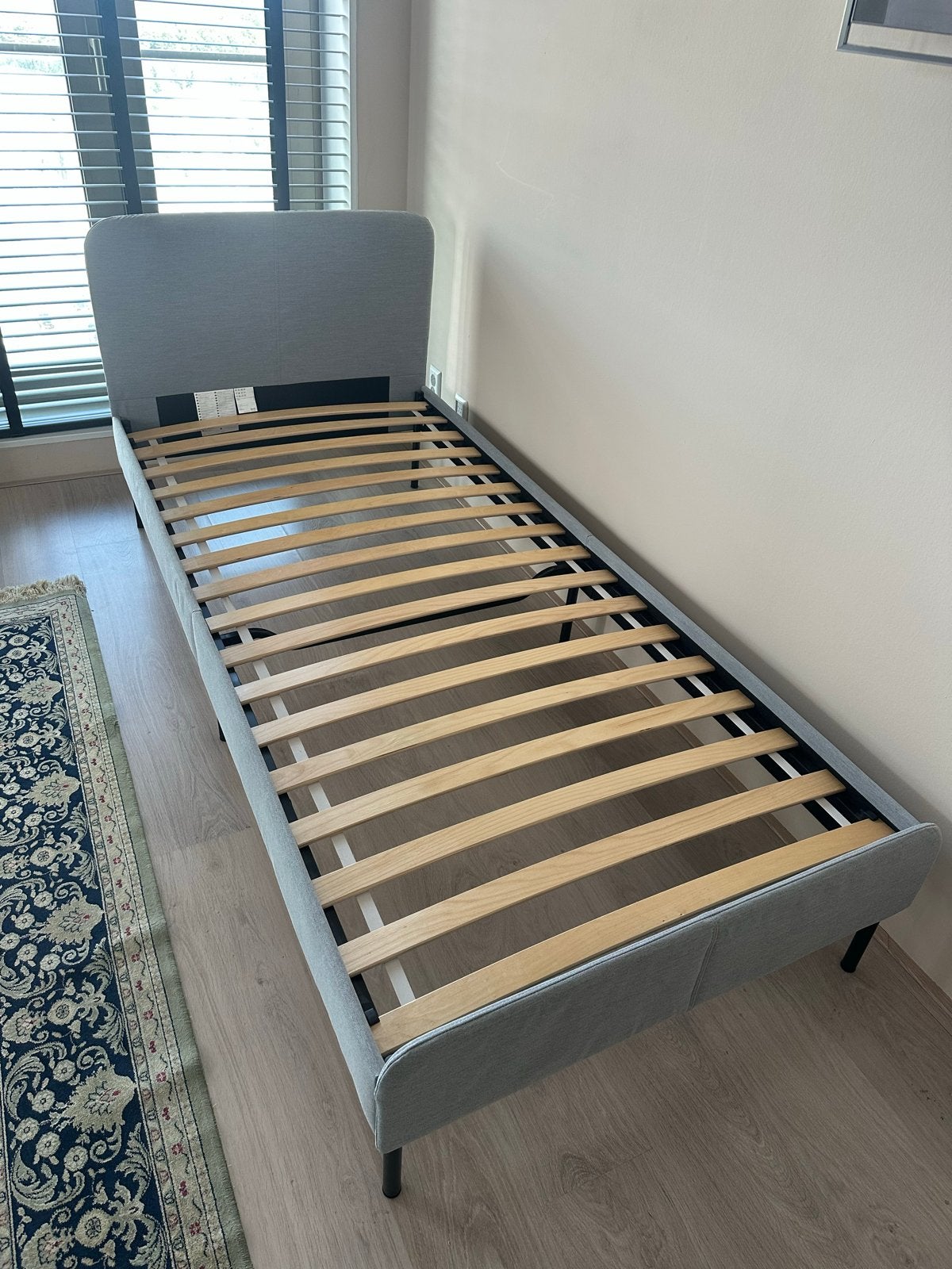 Ikea Slattum eenpersoonsbed - Zo goed als nieuw, Ophalen, 90 cm, Eenpersoons, Zo goed als nieuw