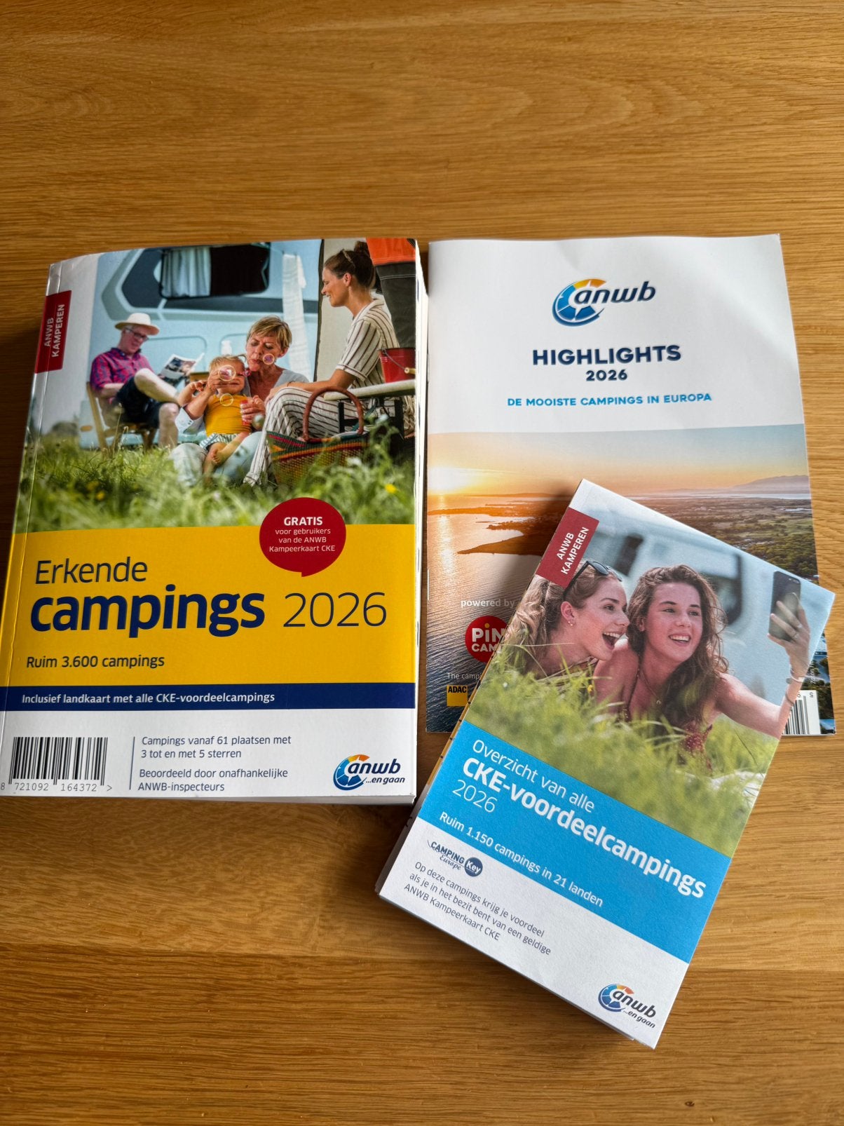 ANWB Campinggids 2026 met toebehoren nw prijs  leden 16,99, Boeken, Reisgidsen, Verzenden, Europa, Nieuw, Campinggids