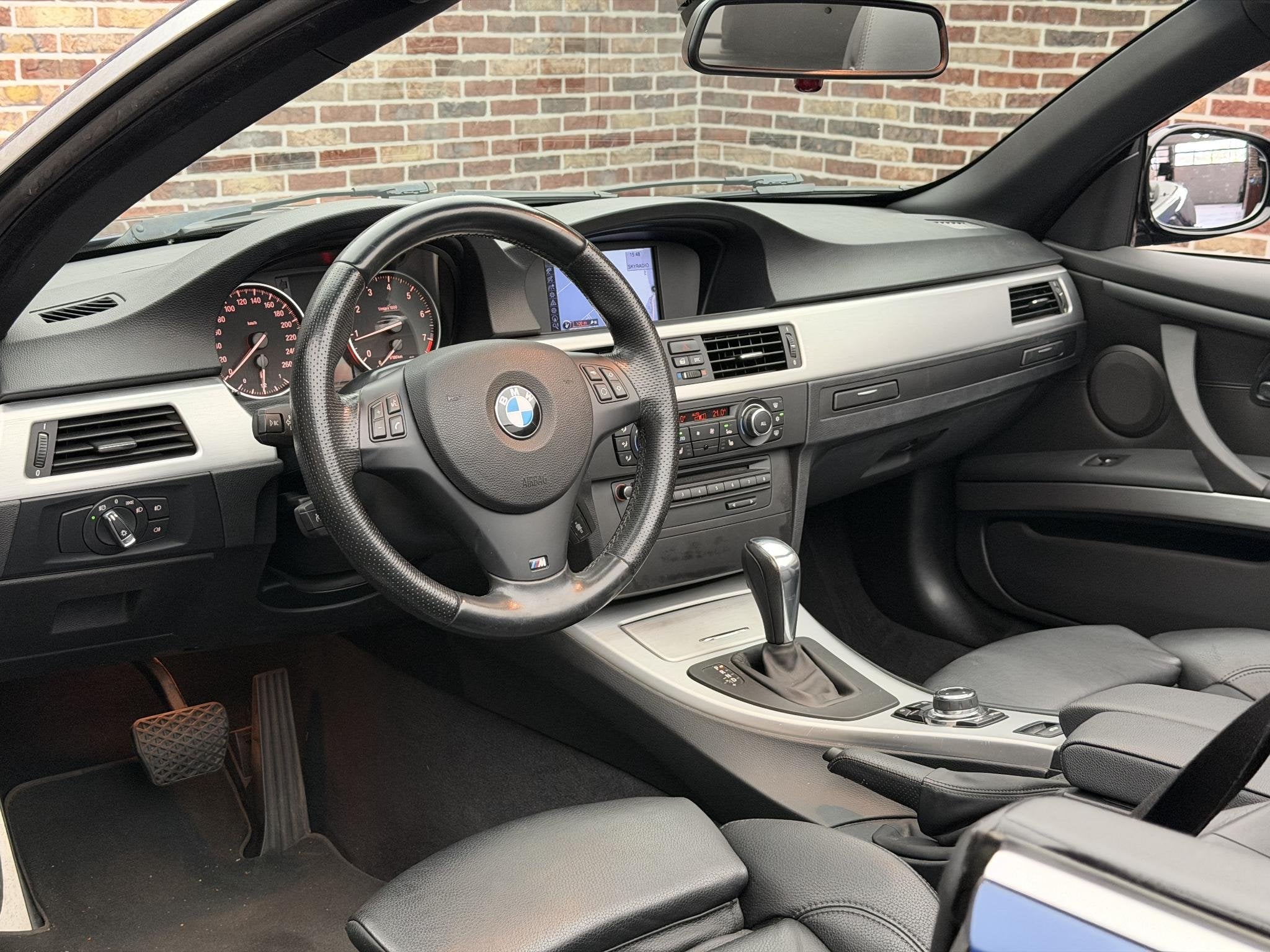 BMW 3-serie Cabrio 320i High Executive M Sport Automaat Leer, Automaat, Euro 5, Achterwielaandrijving, 4 cilinders