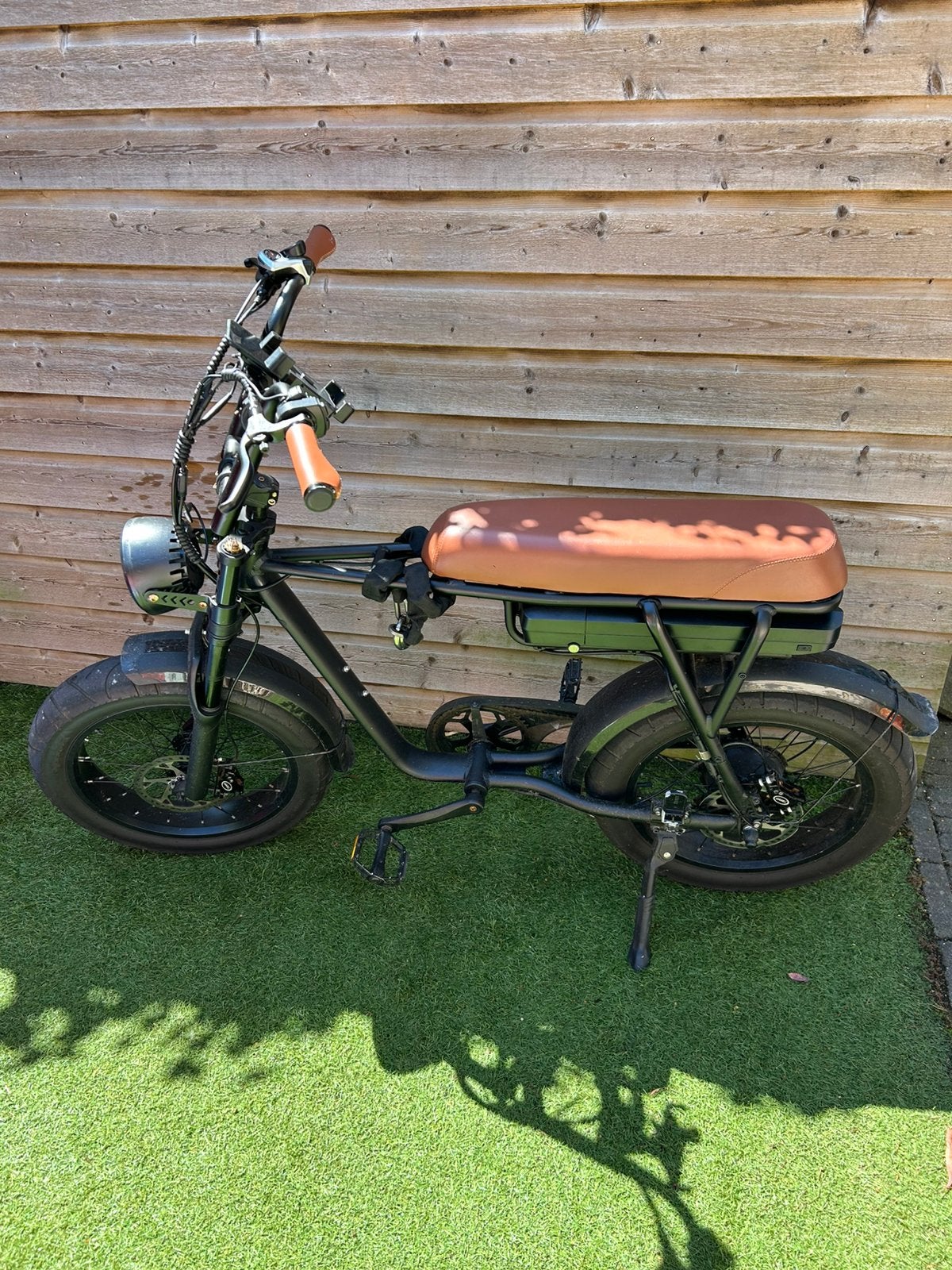 Fatbike EB4. Zwart-bruin. 80 km bereik. 250w, Fietsen en Brommers, Elektrische fietsen, Ophalen, Gebruikt, 50 km per accu of meer