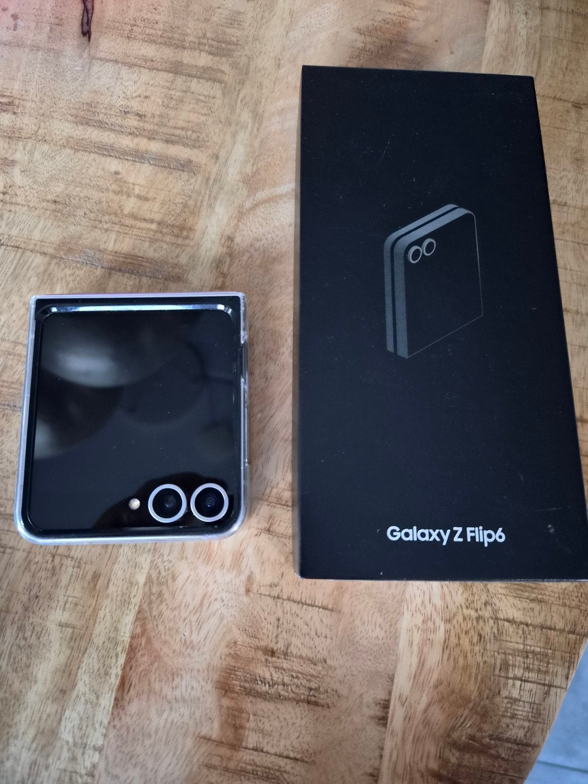 Samsung Galaxy Z Flip6