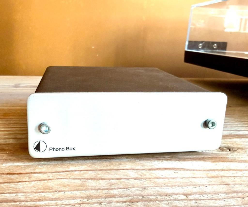 Pro-Ject Phono Box MM/MC Pre Amp, Ophalen, Zo goed als nieuw, Minder dan 60 watt, Overige merken