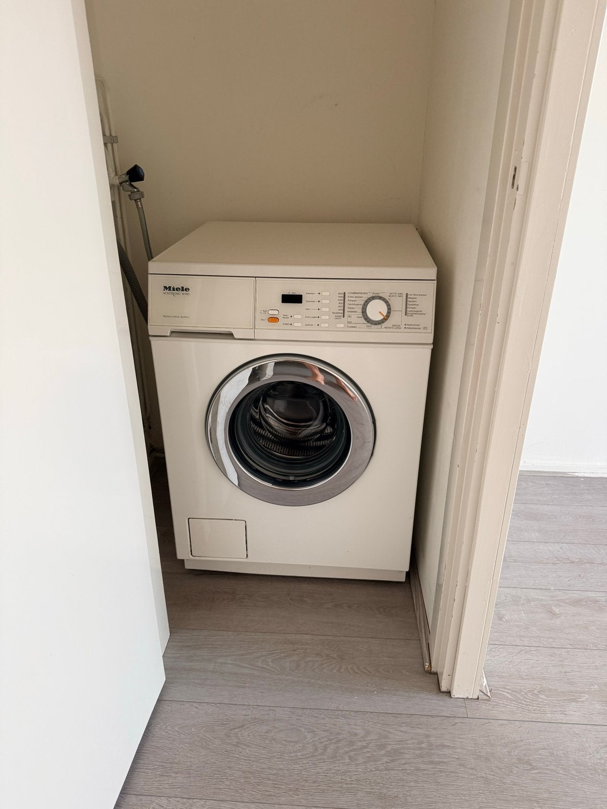 Miele Wasmachine - Echt Goede Staat, Ophalen, 6 tot 8 kg, Gebruikt, 1600 toeren of meer