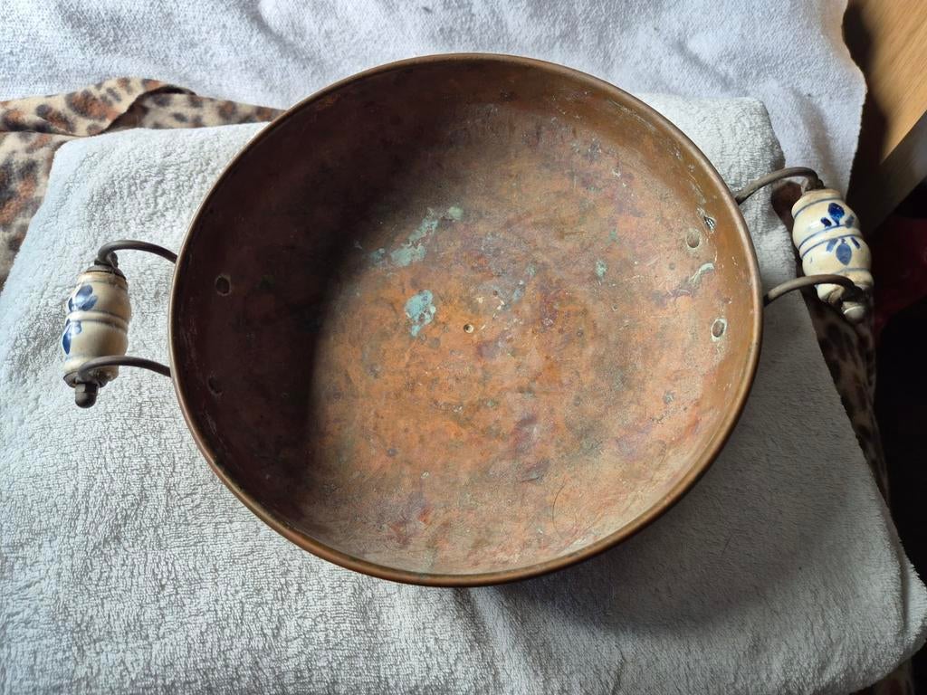 Antieke Koperen Kom met Delfts Blauwe Handvatten, Antiek en Kunst, Ophalen of Verzenden, Koper