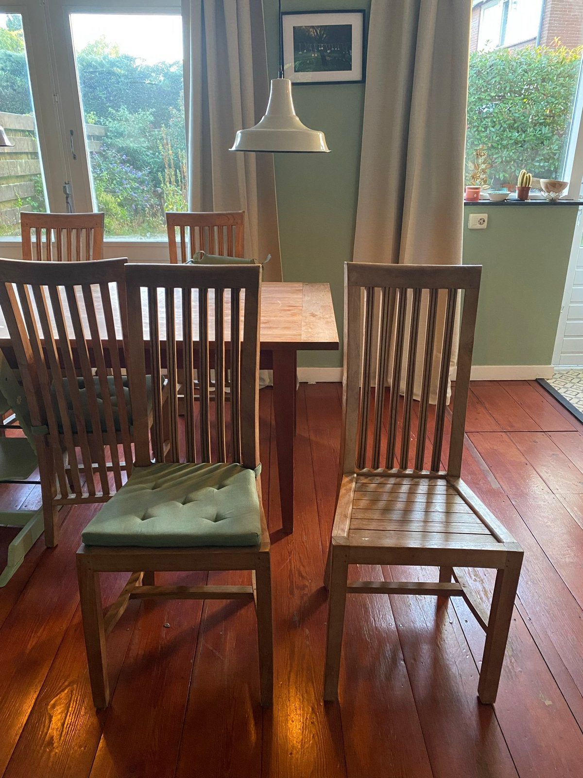 Set van 6 houten eetkamerstoelen met eventueel kussens, Huis en Inrichting, Ophalen, Gebruikt, Bruin, Vier