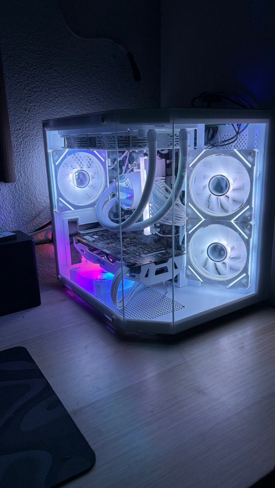 Witte game pc, Computers en Software, Ophalen, Zo goed als nieuw