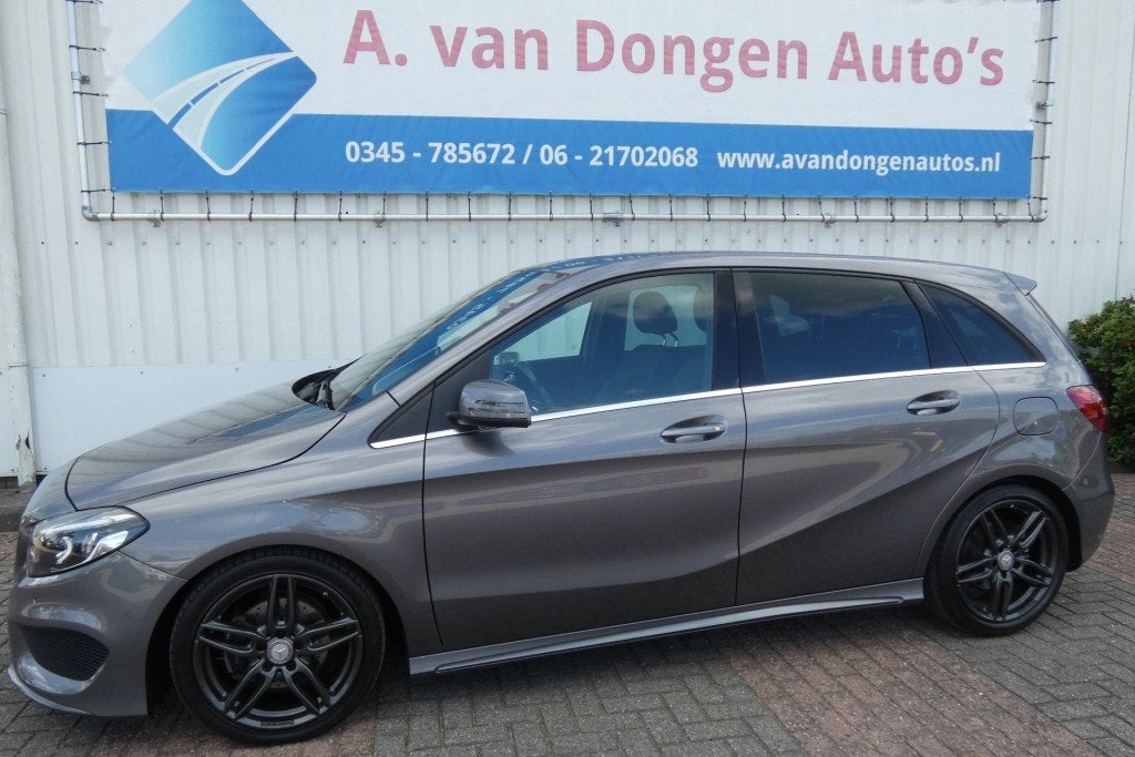 Mercedes-benz B-KLASSE 180 AMG Edition Automaat,Clima,Cruise, Auto's, Automaat, Gebruikt, Euro 6, 4 cilinders