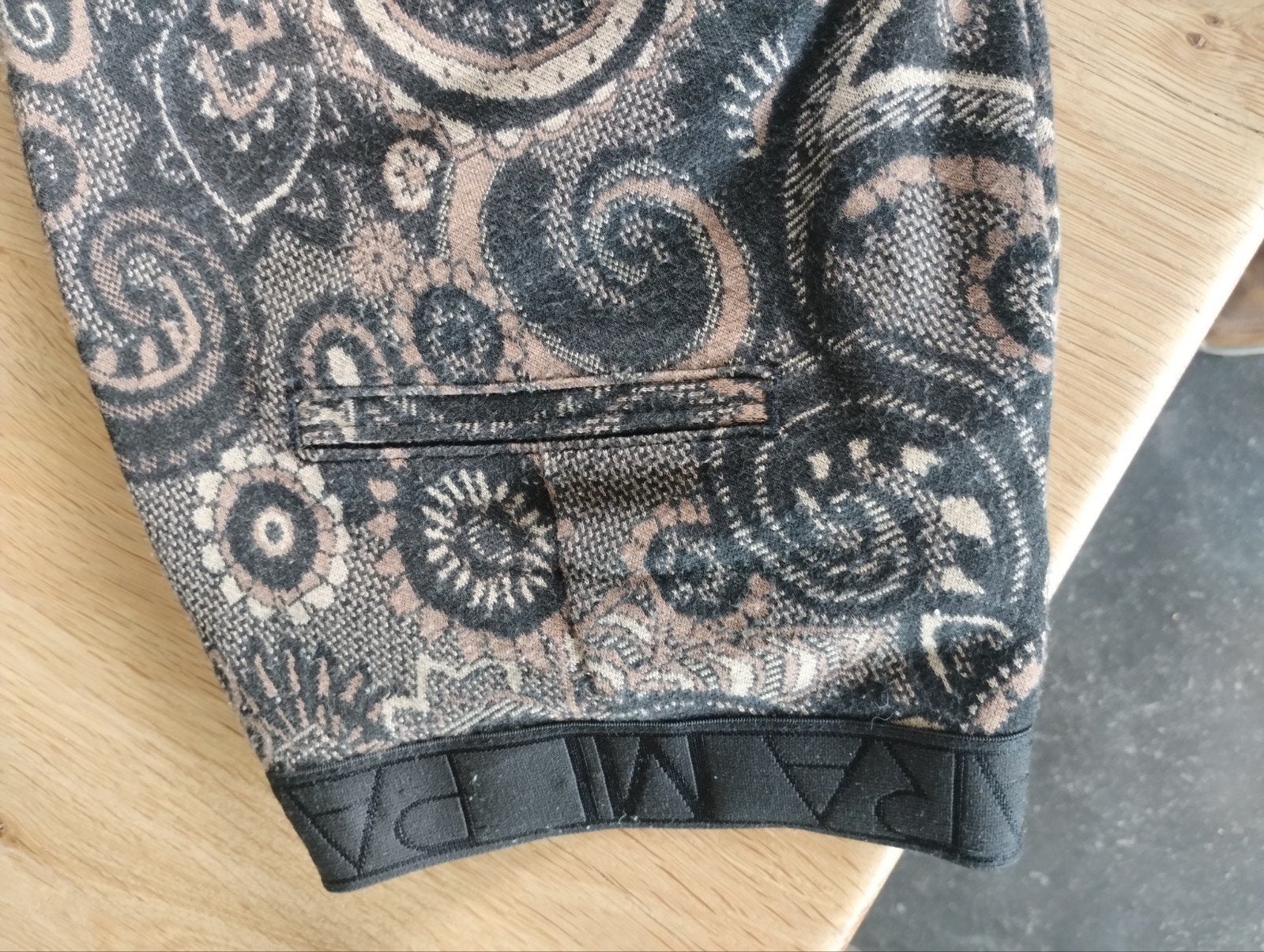 Parami dames broek, Kleding | Dames, Maat 38/40 (M), Parami, Ophalen of Verzenden, Zo goed als nieuw