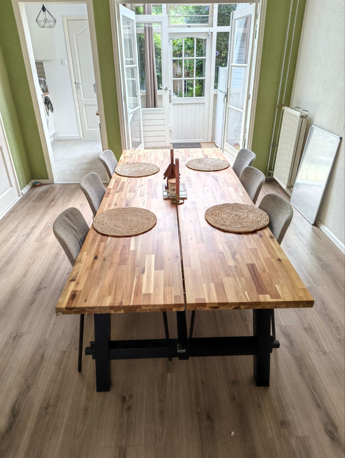 Ikea Skogsta eettafel met 6 stoelen - 235x100cm, Gebruikt, 200 cm of meer, Vijf personen of meer, Rechthoekig