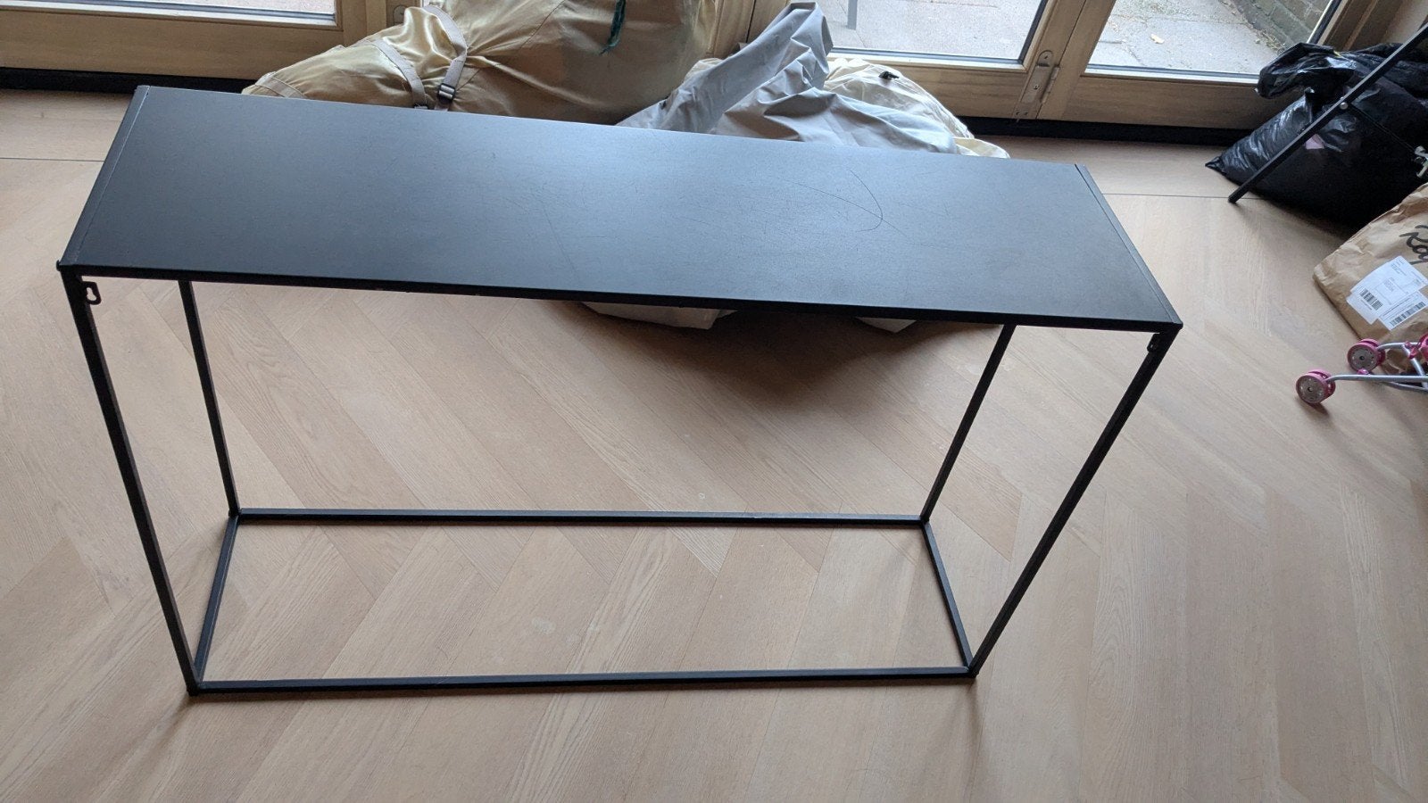 Metalen sidetable zwart €10 p.s, Huis en Inrichting, Tafels | Sidetables, Ophalen, Gebruikt, 100 tot 150 cm, 25 tot 50 cm