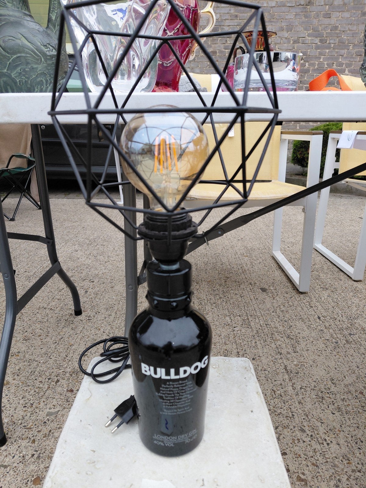 bulldog lamp, Ophalen