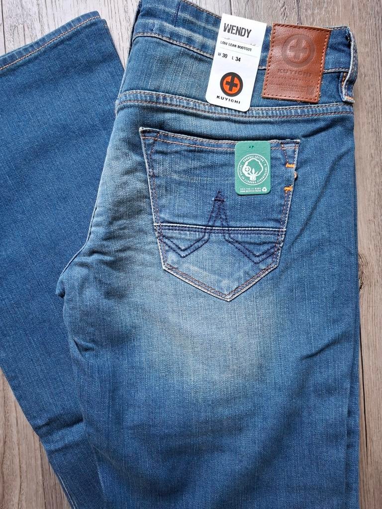 KUYICHI Wendy low bootcut jeans W30 L34, Kleding | Dames, Spijkerbroeken en Jeans, Blauw, KUYICHI, Nieuw, Ophalen of Verzenden