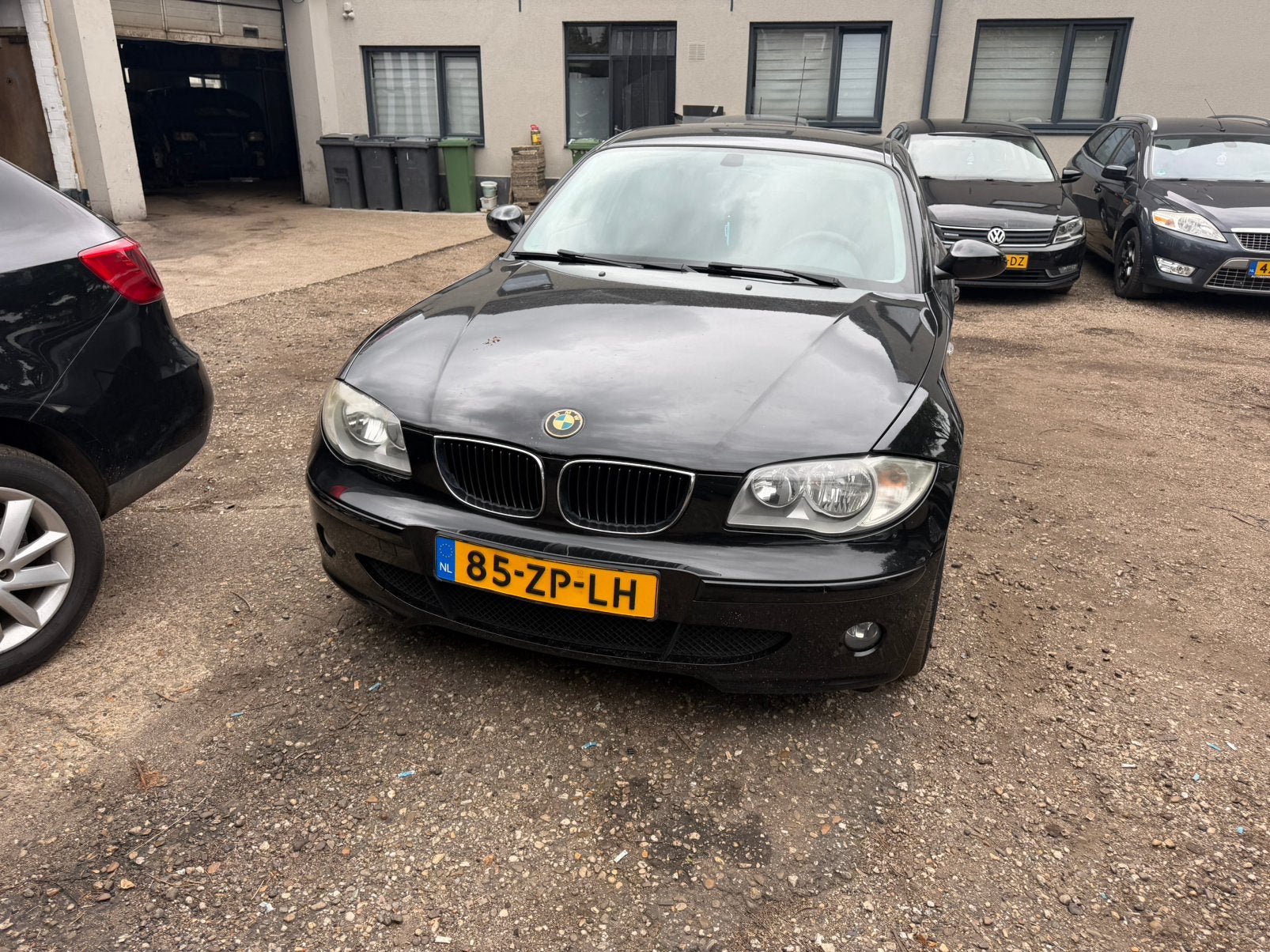 BMW 1-Serie 1.6 I 116 2004 Zwart(ENGINE DEFECT), 1596 cc, Achterwielaandrijving, 4 cilinders, 635 kg
