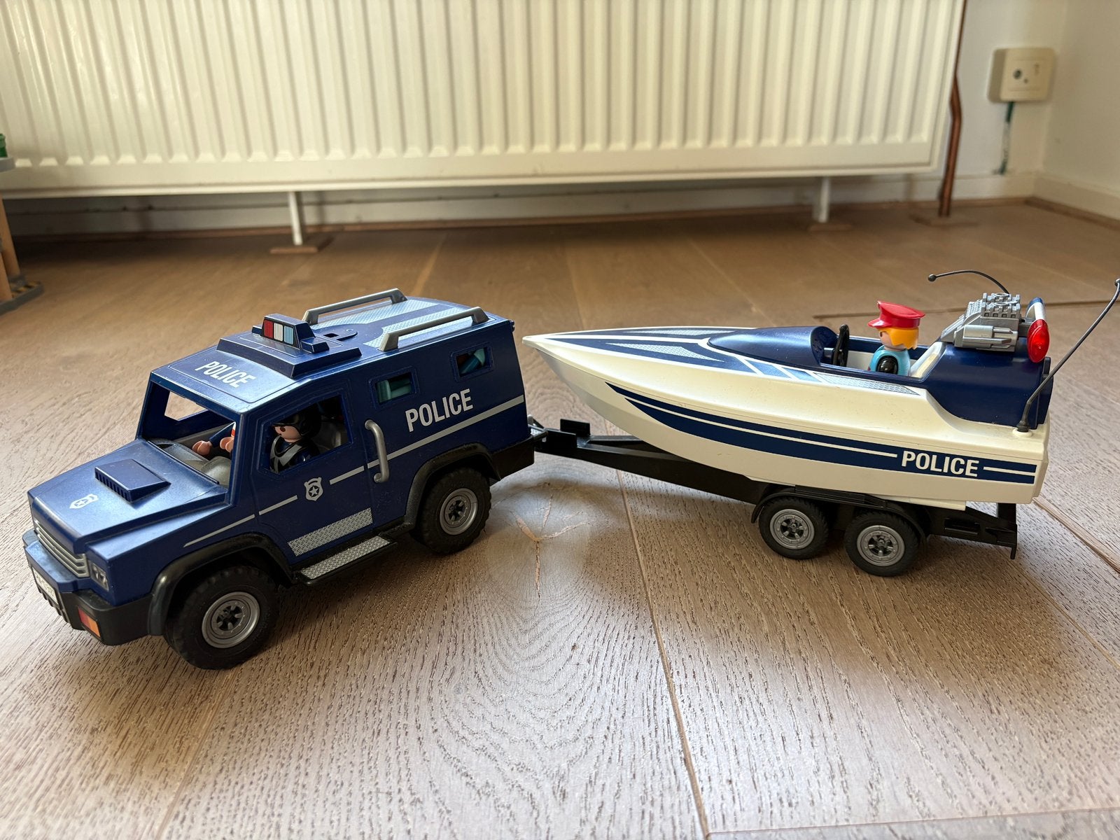 Playmobil politiewagen met boot, Ophalen, Zo goed als nieuw
