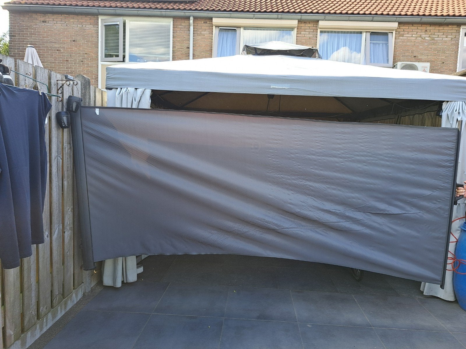 2 uittrekbaar windschermen 140x300 cm - Grijs, Caravans en Kamperen, Ophalen, Uittrekbaar, Gebruikt