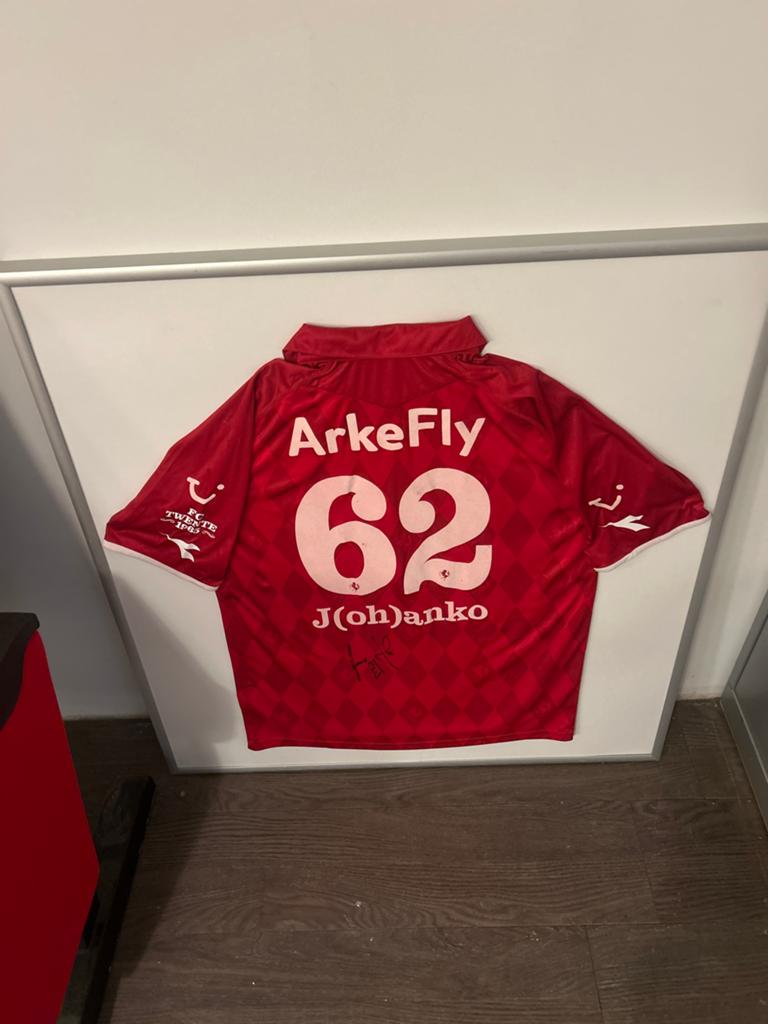 Ingelijst FC Twente Shirt ArkeFly J(oh)anko #62, Ophalen of Verzenden, Zo goed als nieuw, Shirt