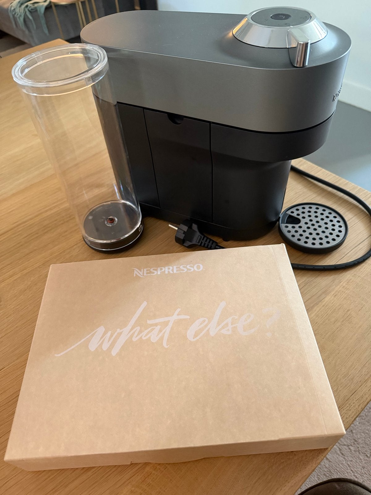 Nespresso Vertuo Pop+ met garantie, Koffiemachine, Ophalen of Verzenden, Zo goed als nieuw, Koffiepads en cups