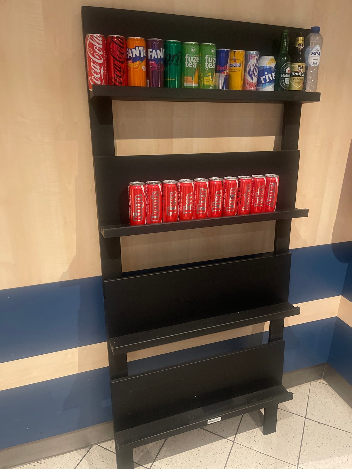 MaximaVida zwart wandrek / displayrek – €50, Ophalen, Zo goed als nieuw