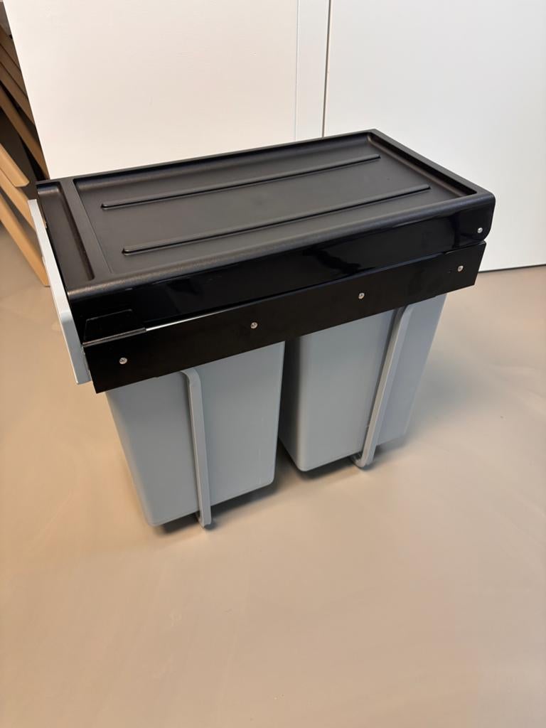 Franke inbouw afvalemmer, Huis en Inrichting, Woonaccessoires | Prullenbakken, Ophalen, Zo goed als nieuw, Kunststof, Minder dan 50 cm