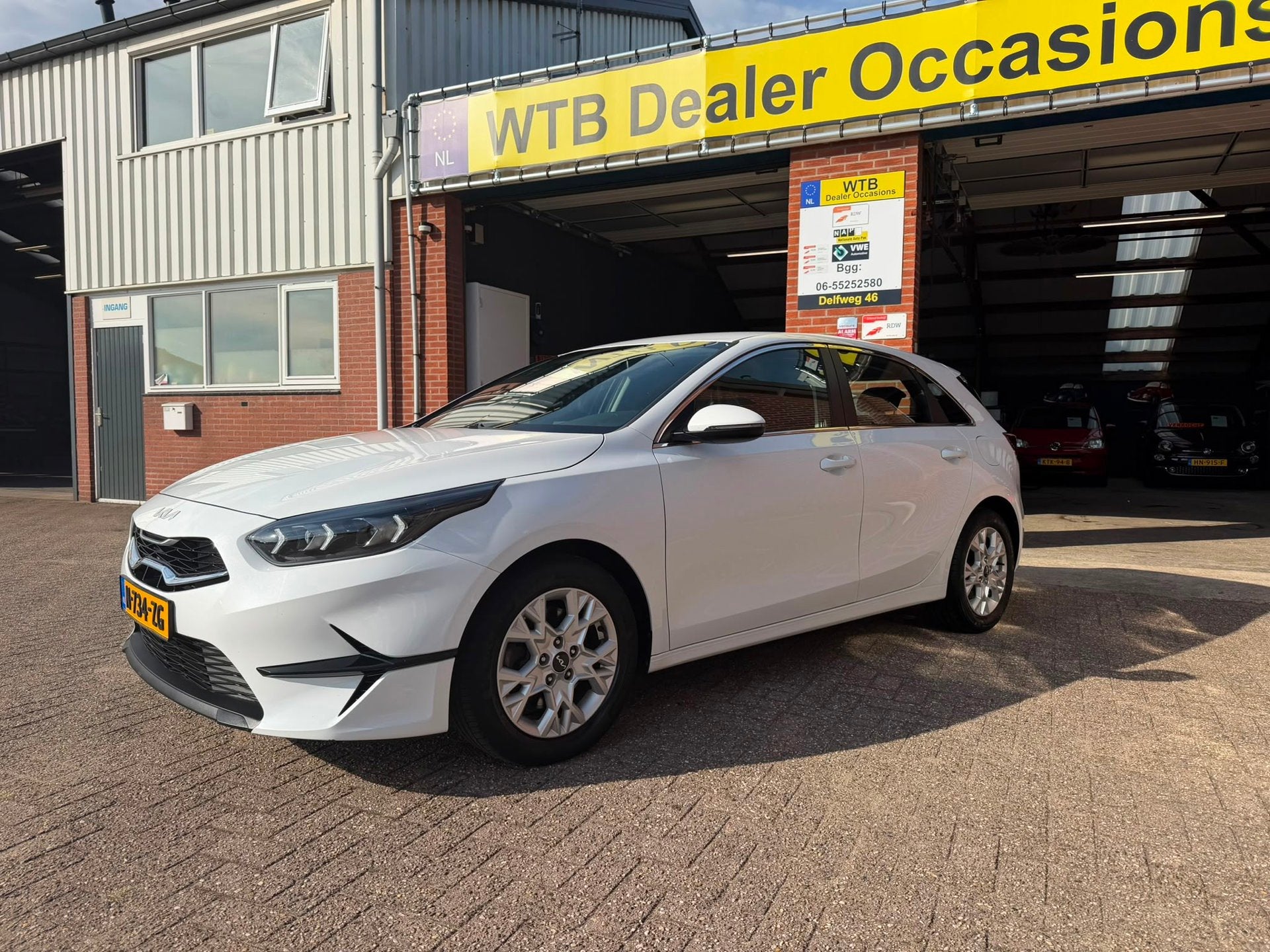 Kia Ceed 1.0 T-GDi DynamicLine, Navi, 1e Eig Dealer ondh.,, Auto's, Voorwielaandrijving, Dealer onderhouden, Stof, Gebruikt