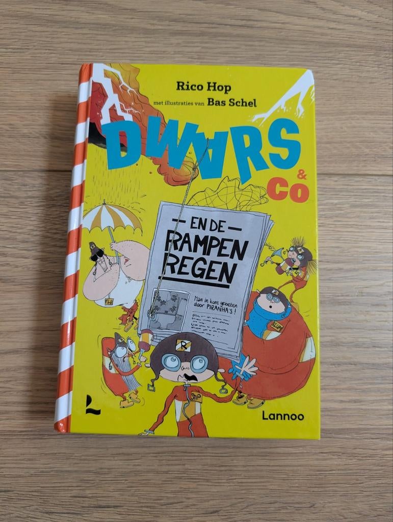 Dwars & Co en de Rampenregen - Rico Hop (Lannoo), Ophalen of Verzenden, Zo goed als nieuw, Rico Hop, Fictie algemeen