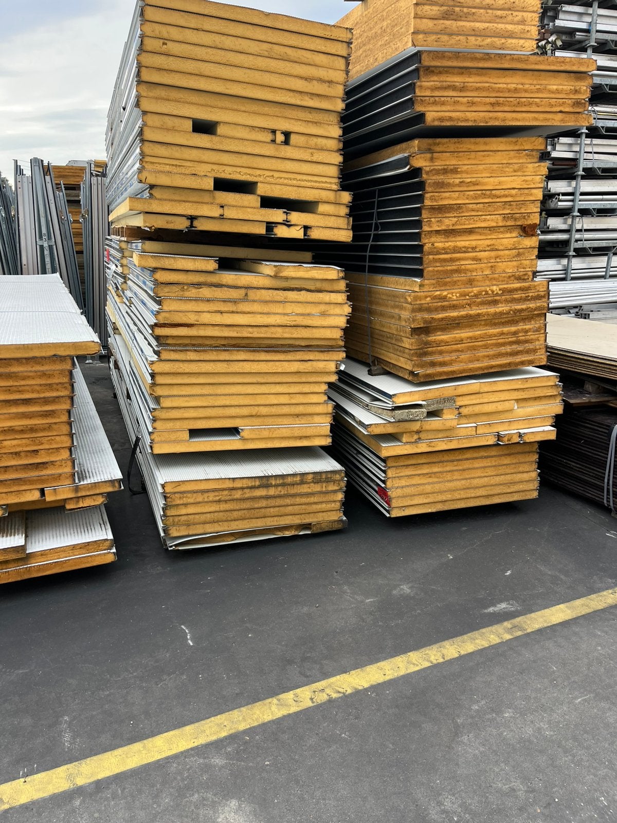 Gratis pir en steenwol wandpanelen, Doe-het-zelf en Verbouw, Isolatie en Afdichting, Ophalen, 4 tot 8 cm, Zo goed als nieuw, Hardschuim (Pir)