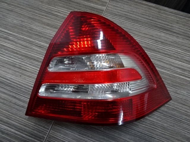 Achterlicht Mercedes C-Klasse bj 2005 rechts 4 deurs., Gebruikt, -, Ophalen of Verzenden, -