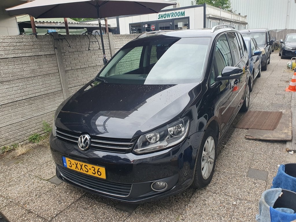 Volkswagen Touran 1.6 TDI Highline BlueMotion Automaat Inrui, Euro 5, Gebruikt, 4 cilinders, Alcantara