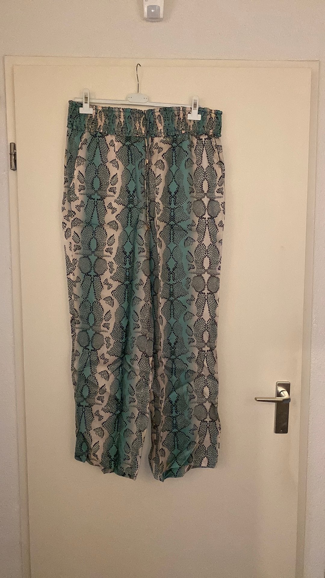 Nieuw mooie broek maat 42 metk Gustav, Kleding | Dames, Broeken en Pantalons, Ophalen of Verzenden, Nieuw, Maat 42/44 (L), Lang