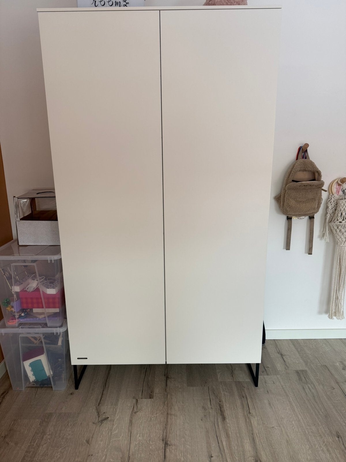 Kidsmill Intense II Kledingkast 2-Deurs wit te koop, Huis en Inrichting, Ophalen, Zo goed als nieuw