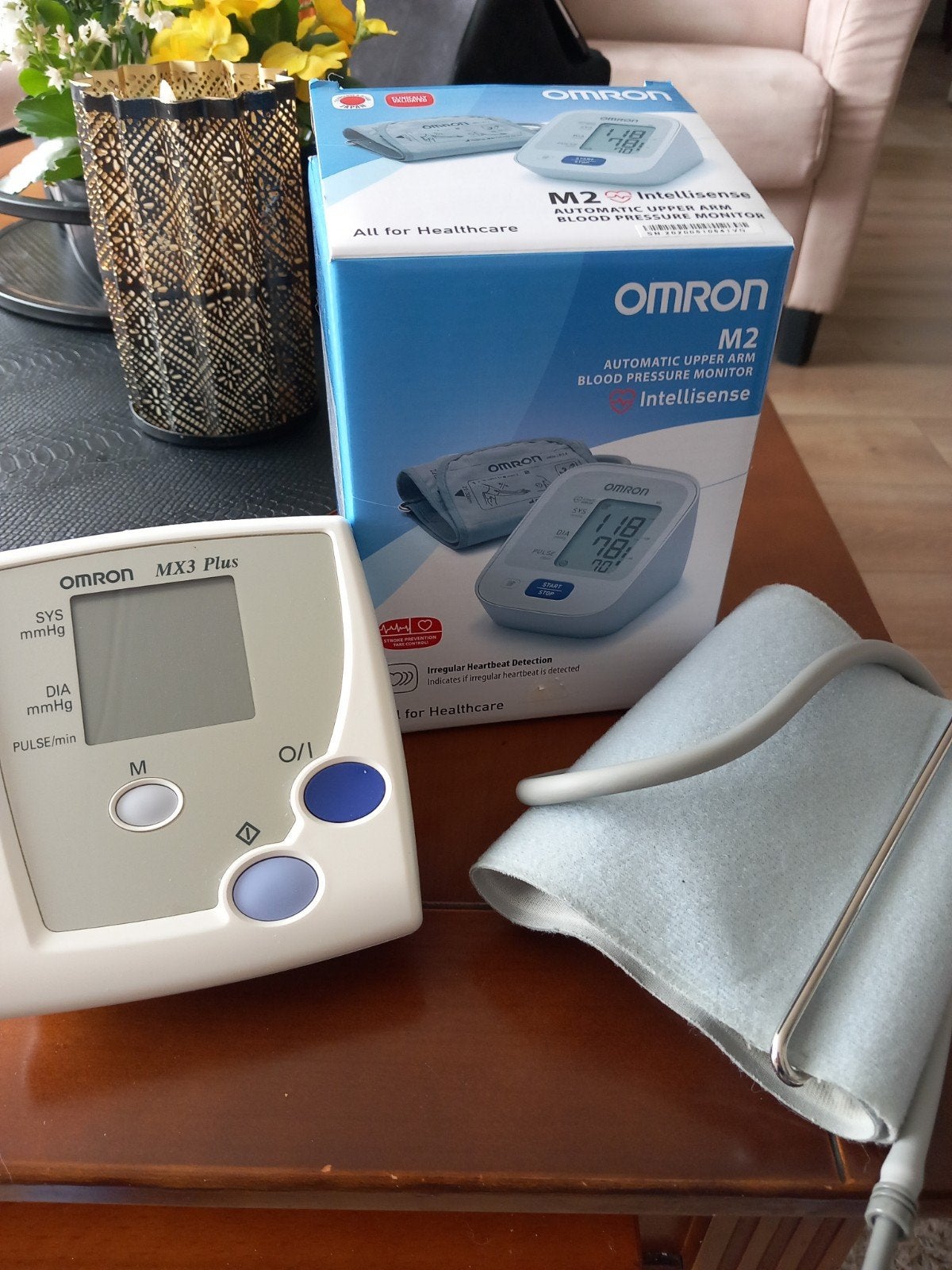 Omron M2 Intellisense Bloeddrukmeter, Ophalen, Zo goed als nieuw, Overige typen