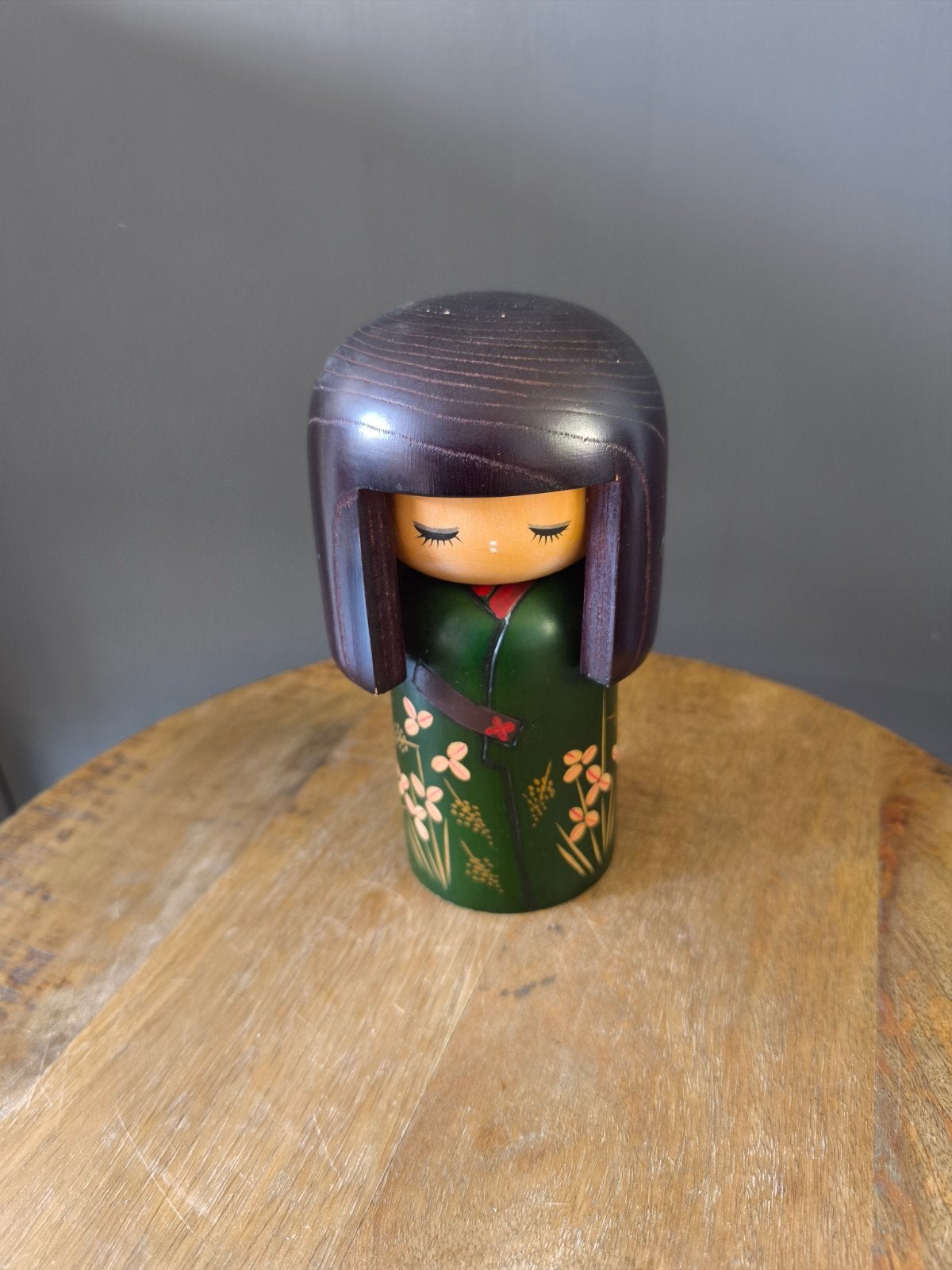 Japanse Kokeshi doll - 20 cm hoog, Antiek en Kunst, Ophalen of Verzenden, 20 - 50 cm, Beeld, Hout