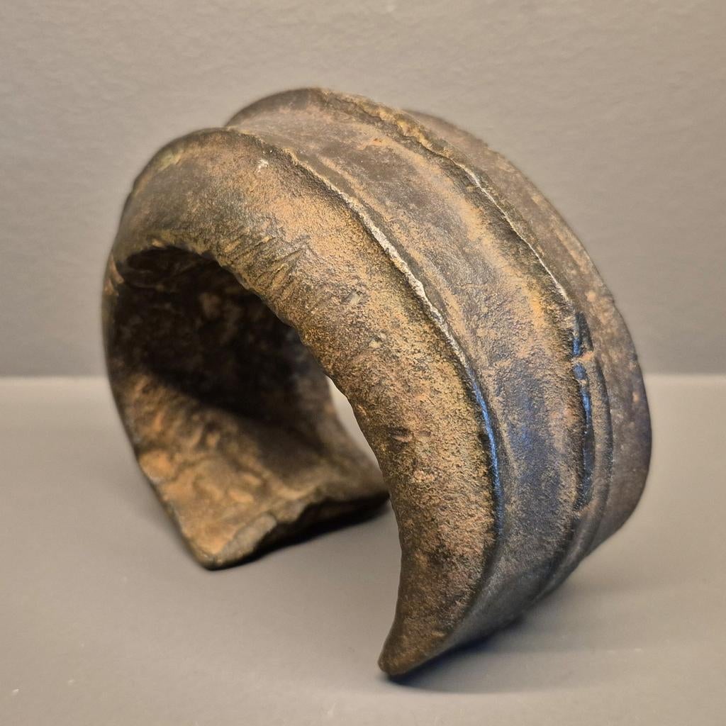 18de eeuwse Armband van 1.8 Kilo brons, Antiek en Kunst, Antiek | Koper en Brons, Ophalen of Verzenden