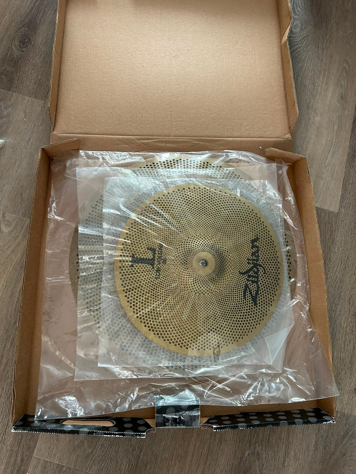 Remo Silentstroke vellen & Zildjian bekkens – complete set, Ophalen, Gebruikt, Drums of Percussie