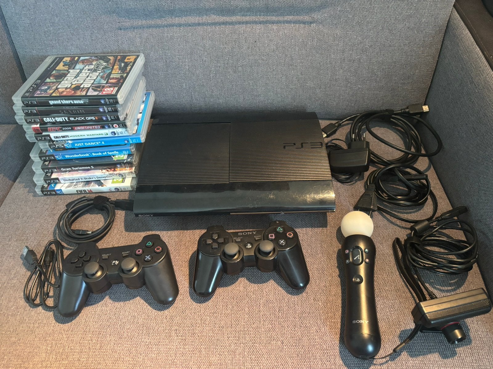 Playstation 3 met 10 spellen, 2 controllers en move, Met 2 controllers, Ophalen of Verzenden, 12 GB, Slim