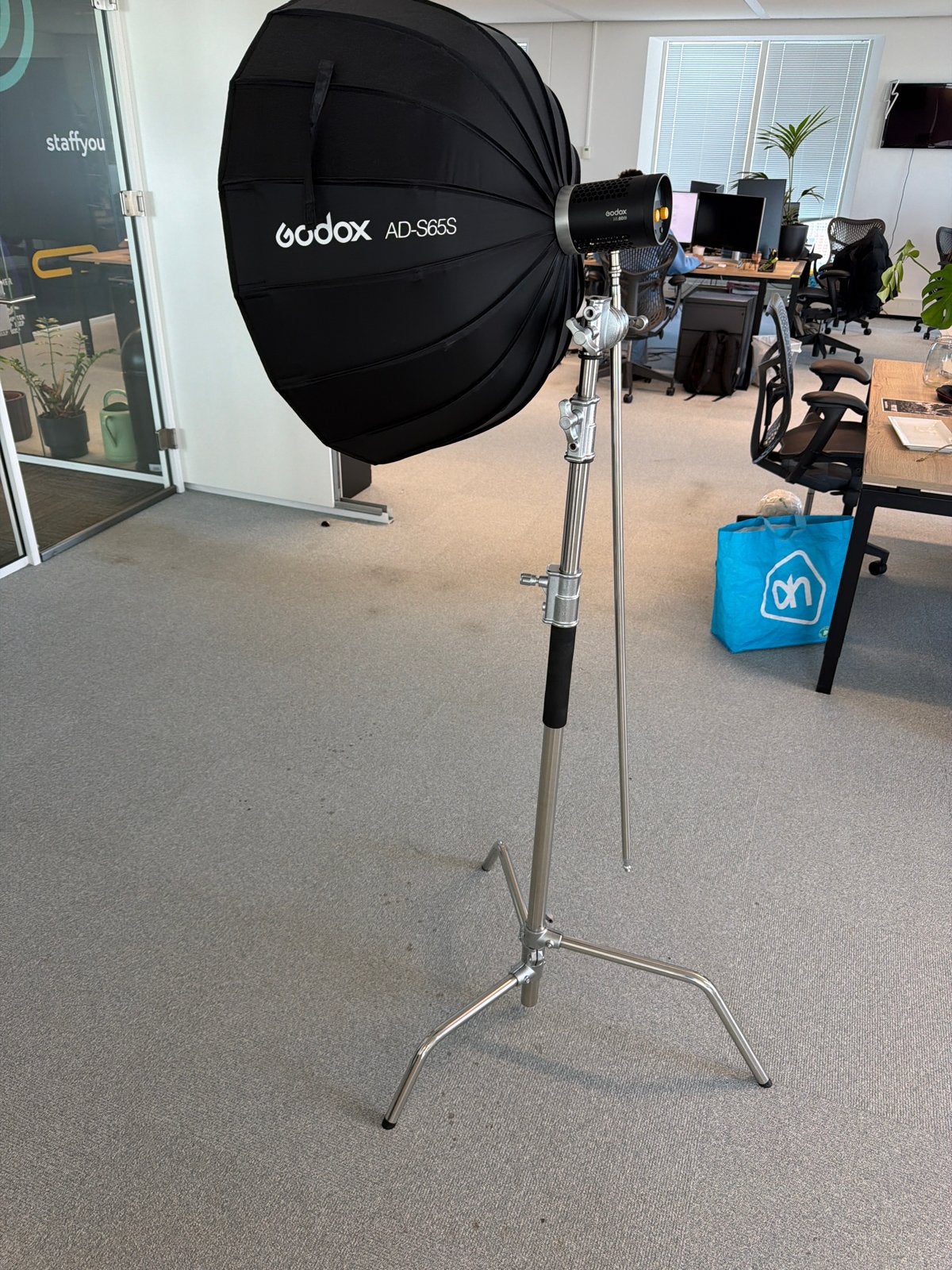 Neewer C-stand met Godox AD-S65S Softbox, Ophalen, Statief, Zo goed als nieuw, Inclusief softbox
