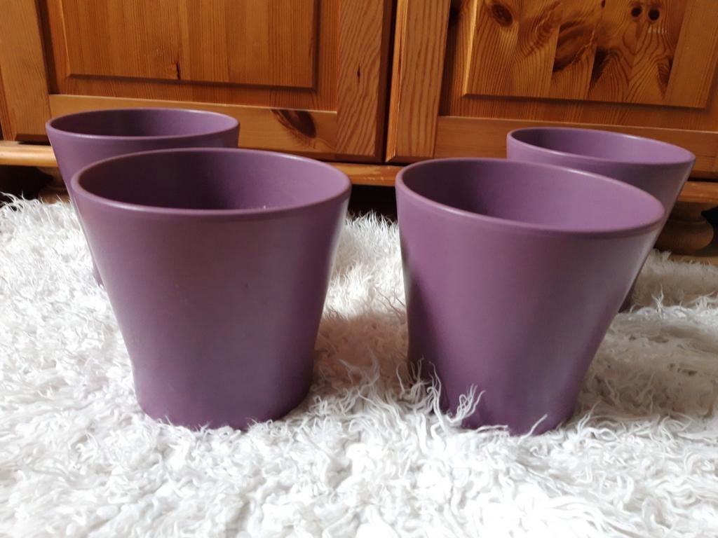 Ikea Papaja paarse bloempotten, Tuin en Terras, Bloempotten, Ophalen, Rond, Aardewerk, Minder dan 40 cm