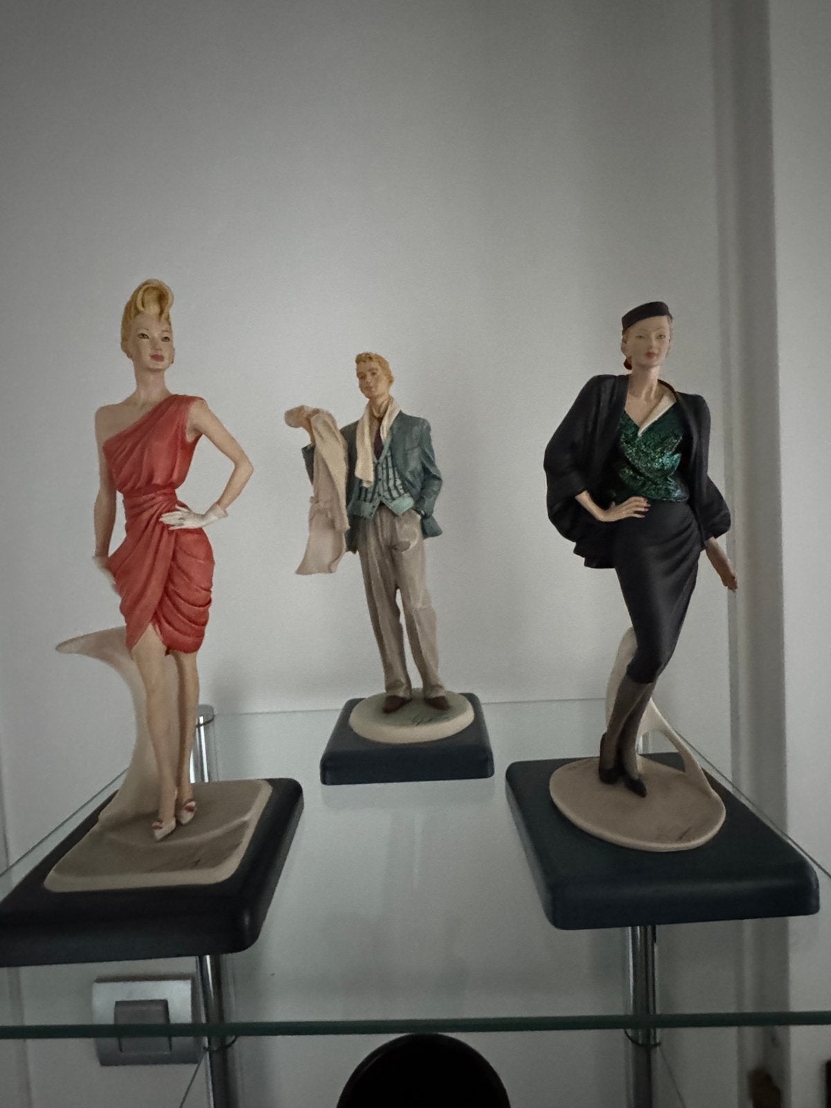 3 beelden van de kunstenaar Vittorio Tessaro, Ophalen