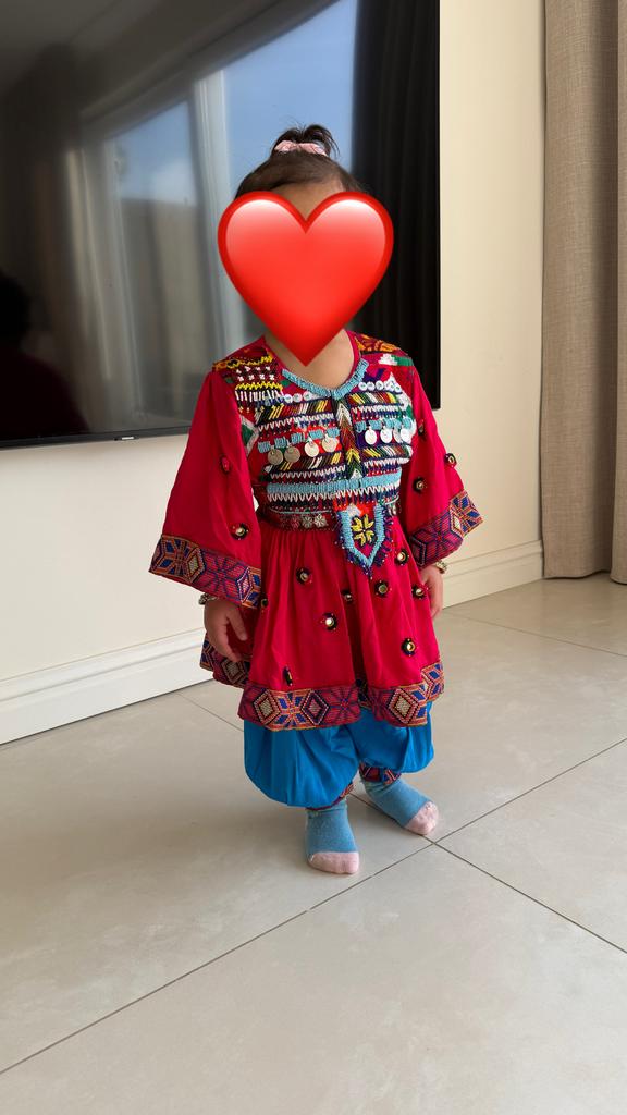 Traditionele Afghaanse kleding voor kind (1-2 jaar), Ophalen of Verzenden, Zo goed als nieuw, Jongen of Meisje