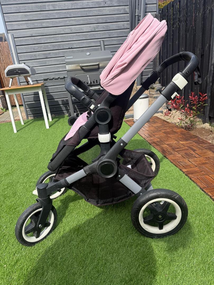 Mooie Bugaboo Buffalo Kinderwagen – Roze / Zwart, Ophalen, Zo goed als nieuw, Zonnekap