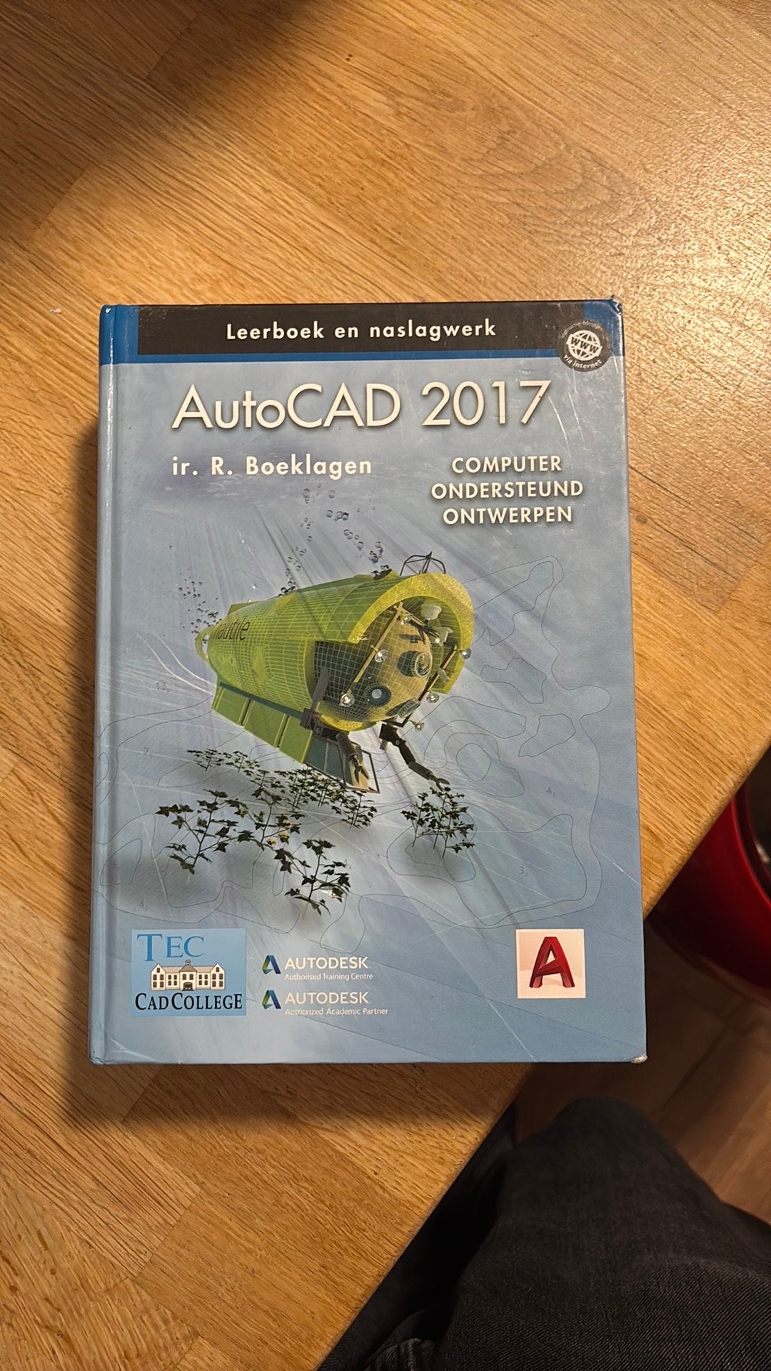 AutoCAD 2017, Ophalen of Verzenden, Zo goed als nieuw