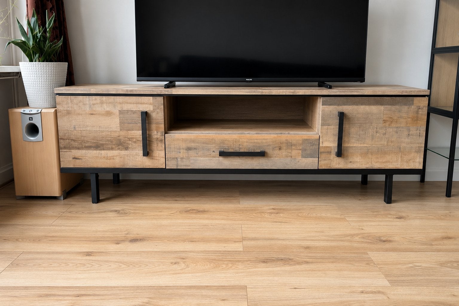 Tv meubel (Bommel Wonen), 150 tot 200 cm, Ophalen of Verzenden, Zo goed als nieuw, Minder dan 100 cm