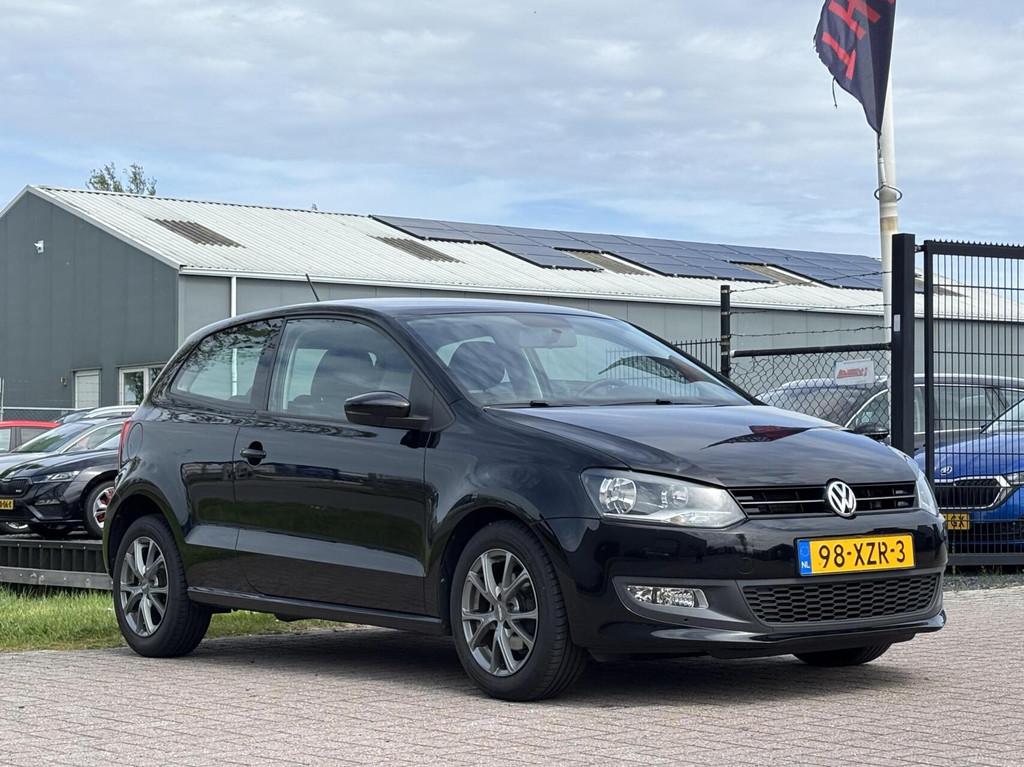 Volkswagen Polo 1.2 TSI Comfortline cruise airco automaat, Auto's, Volkswagen, Euro 5, 4 cilinders, Zwart, Origineel Nederlands