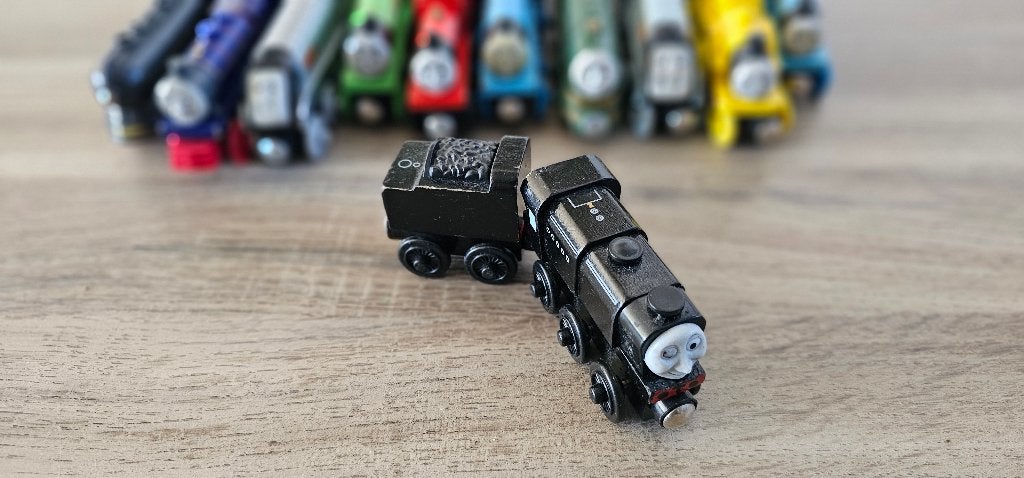 Thomas de trein Hout Neville, Ophalen of Verzenden, Zo goed als nieuw