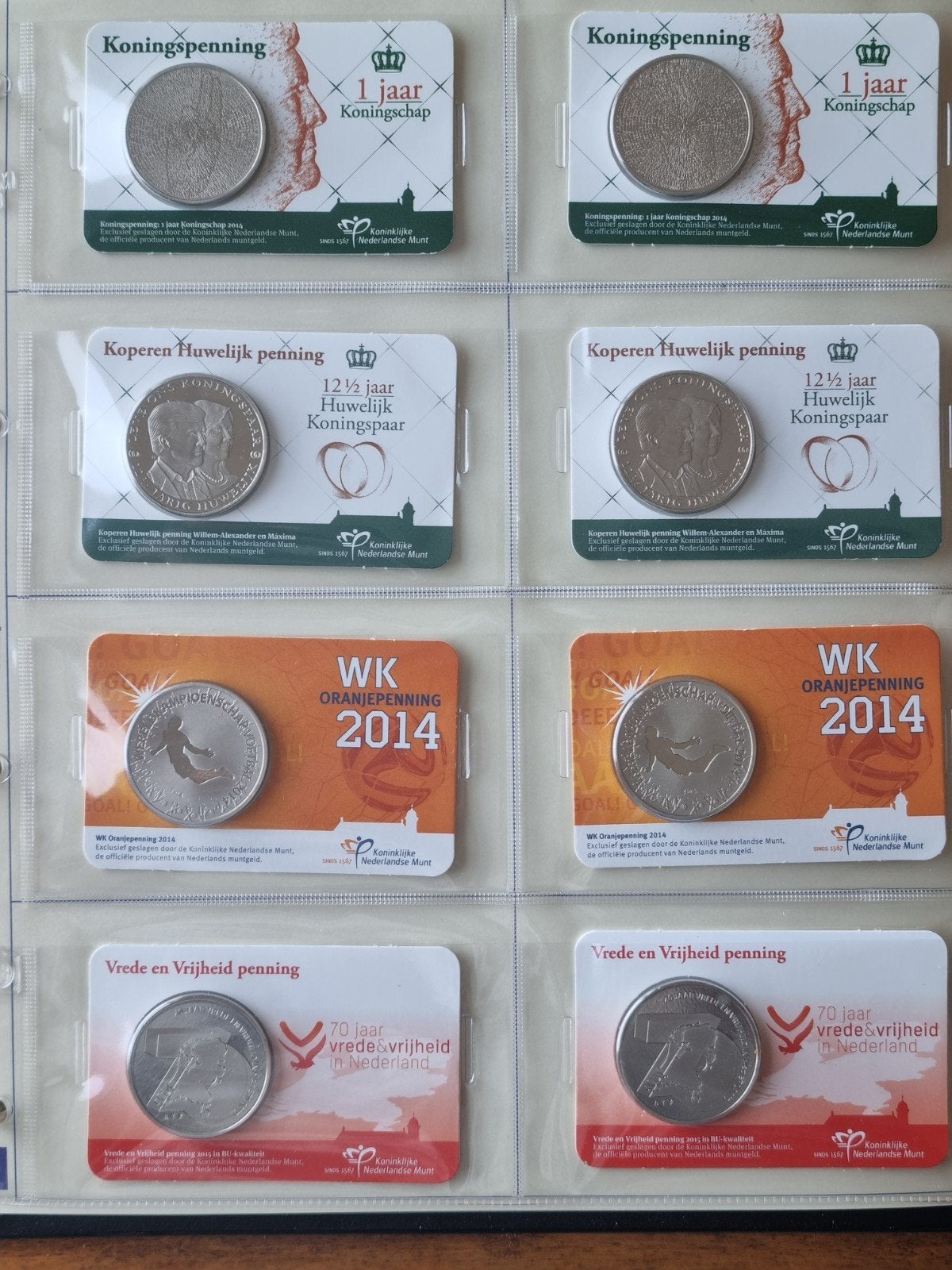 Album met 67 coincards., Ophalen of Verzenden, Nederland en Buitenland, Munten