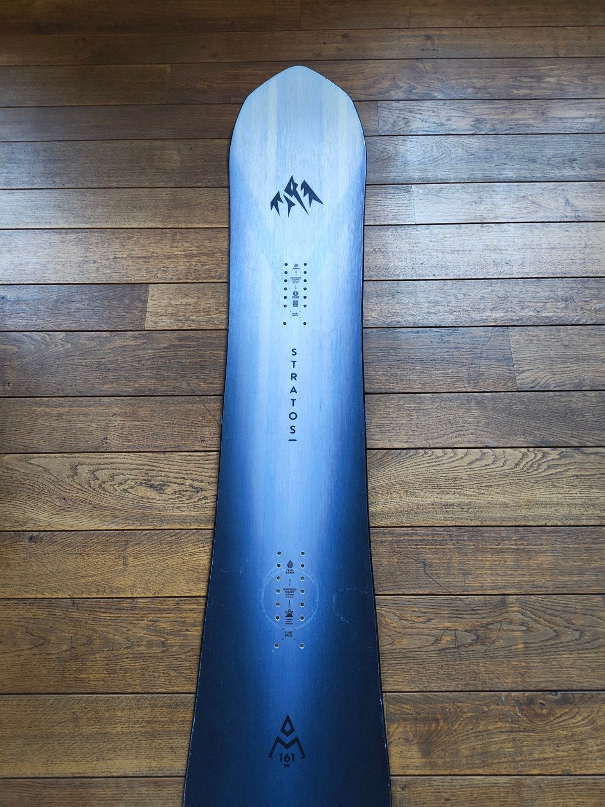 Jones Stratos Snowboard 161W - Zo goed als nieuw, Ophalen of Verzenden, Zo goed als nieuw, Board