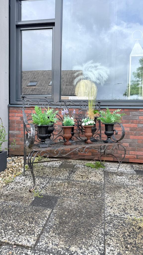 Tuin bank bistro bankje ijzer zwaar, Tuin en Terras, Tuinbanken, Ophalen of Verzenden, Gebruikt, Hout
