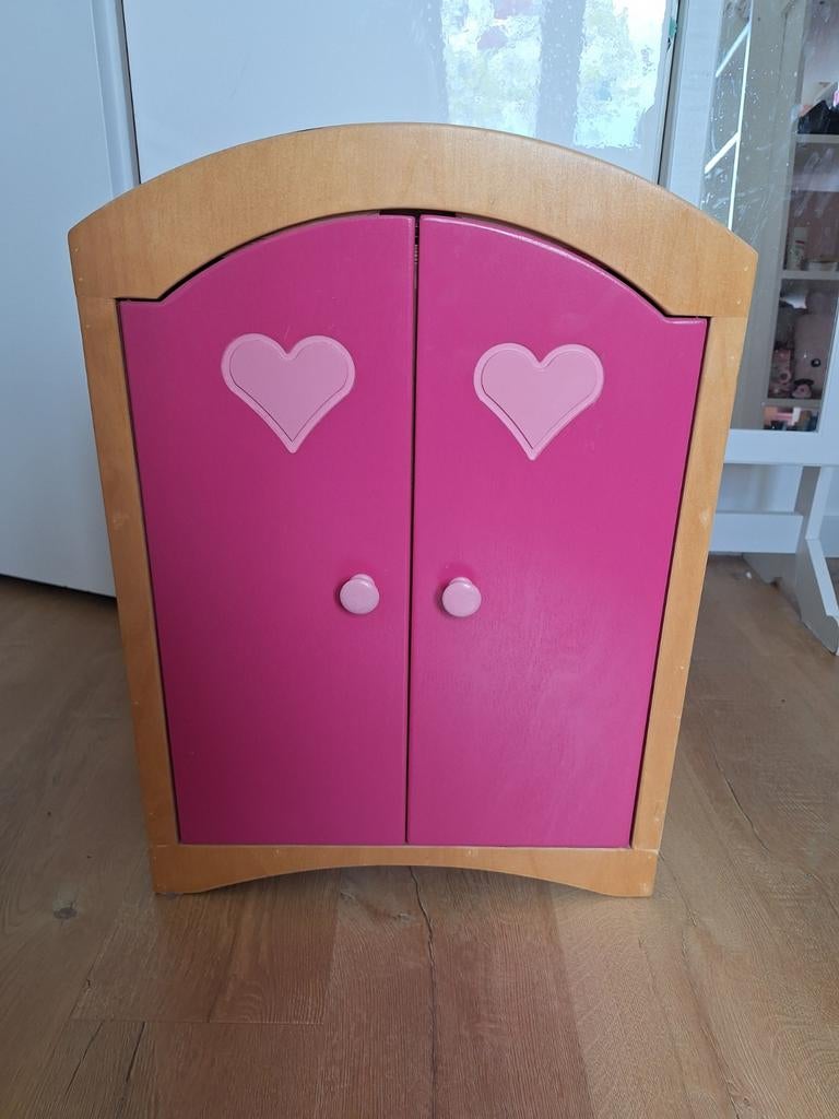 Mooie roze houten poppenkast met hartjes voor o.a. baby born, Ophalen, Gebruikt, Overige typen