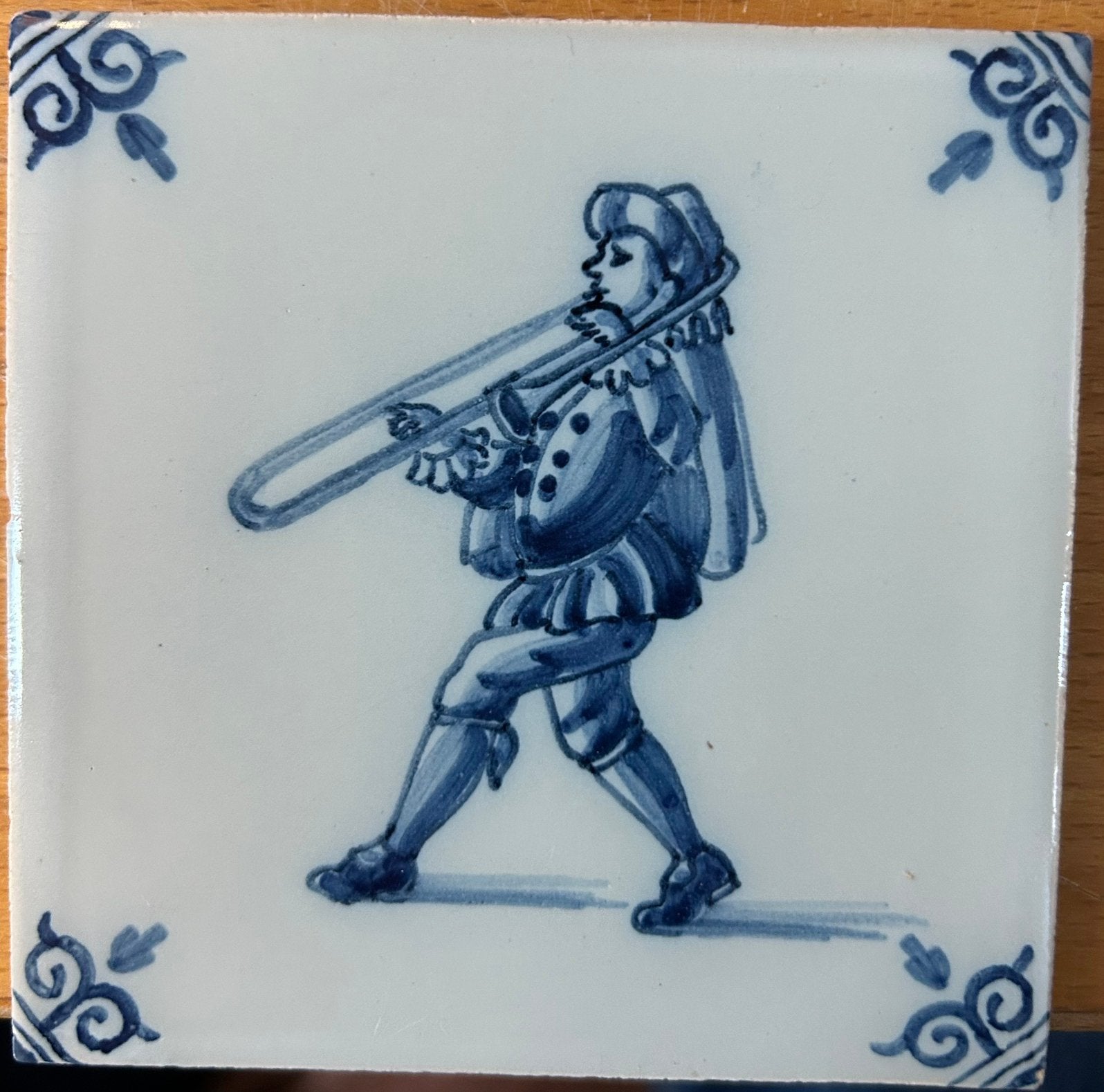 Puntgaaf tegeltje ca10x10 cm  Tichelaar, Antiek en Kunst, Ophalen of Verzenden
